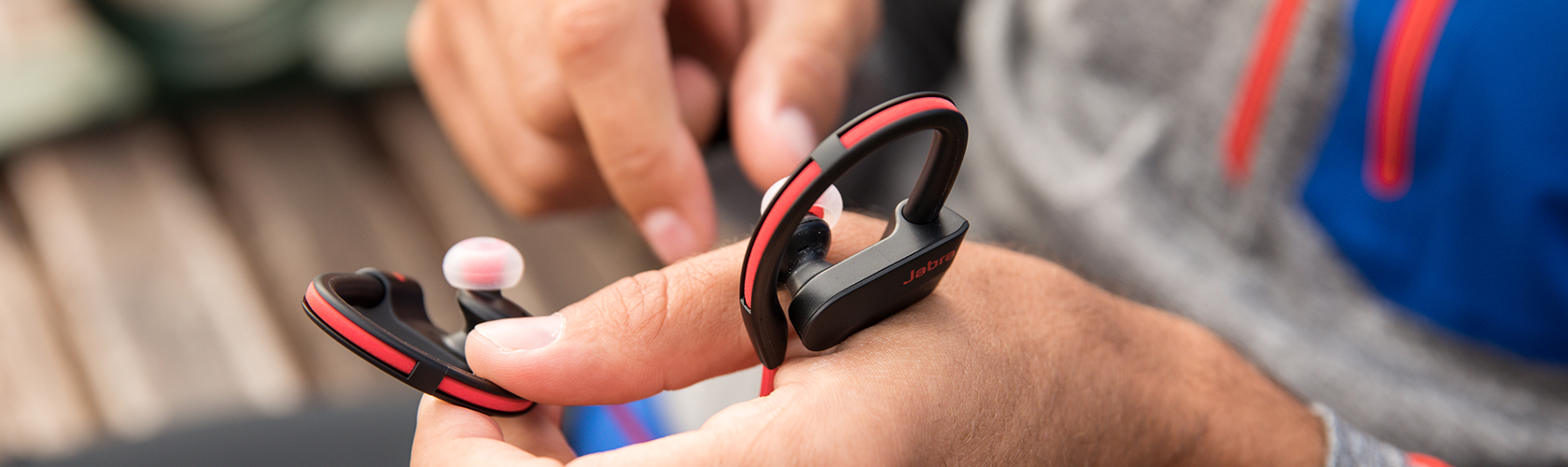 How To Choose The Right Running Headphones Runners Need